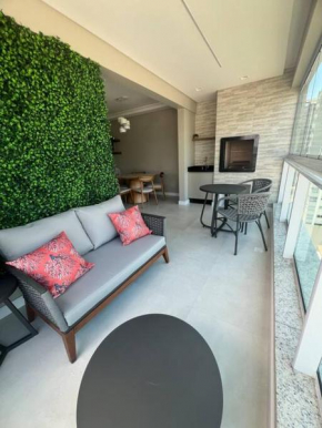 Apartamento 3 quartos meia praia Itapema